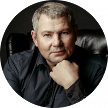 Валерий Новиков